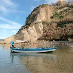 Konukevi Palazzo Sardanelli Pizzo (Calabria)