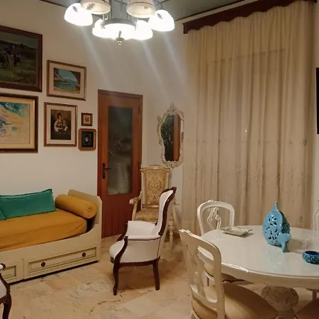 Gasthuis Palazzo Sardanelli Pizzo (Calabria)