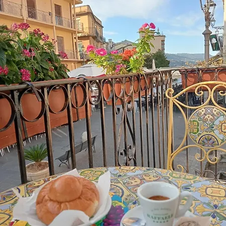 Palazzo Sardanelli Gasthuis 3*