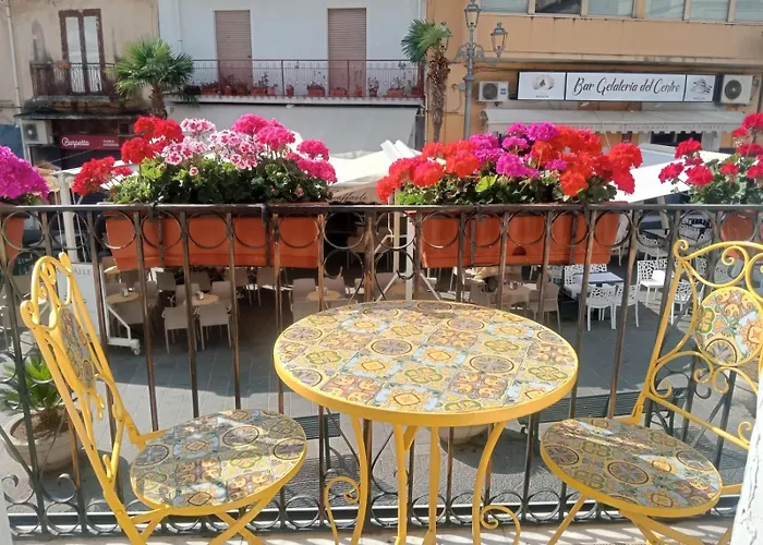 Palazzo Sardanelli 皮佐