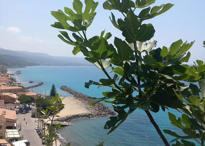 Palazzo Sardanelli 皮佐